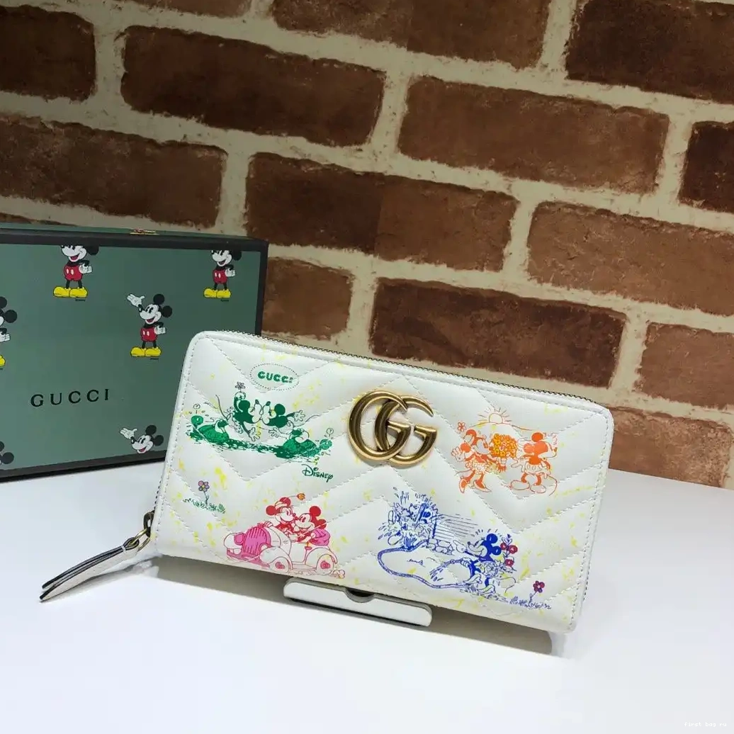 First bag ru Gucci Wallet Disney X 0617